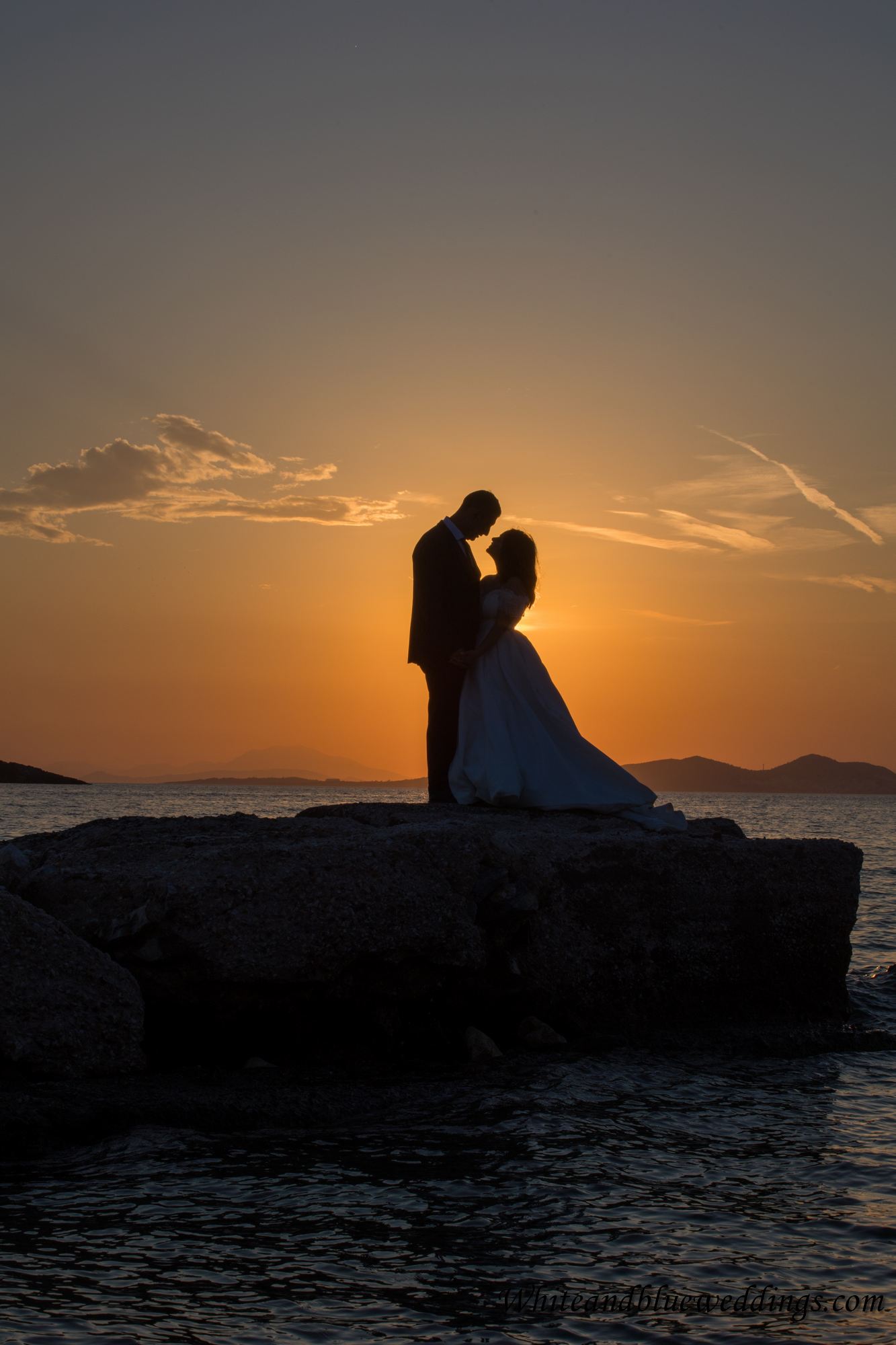 whiteandblueweddings