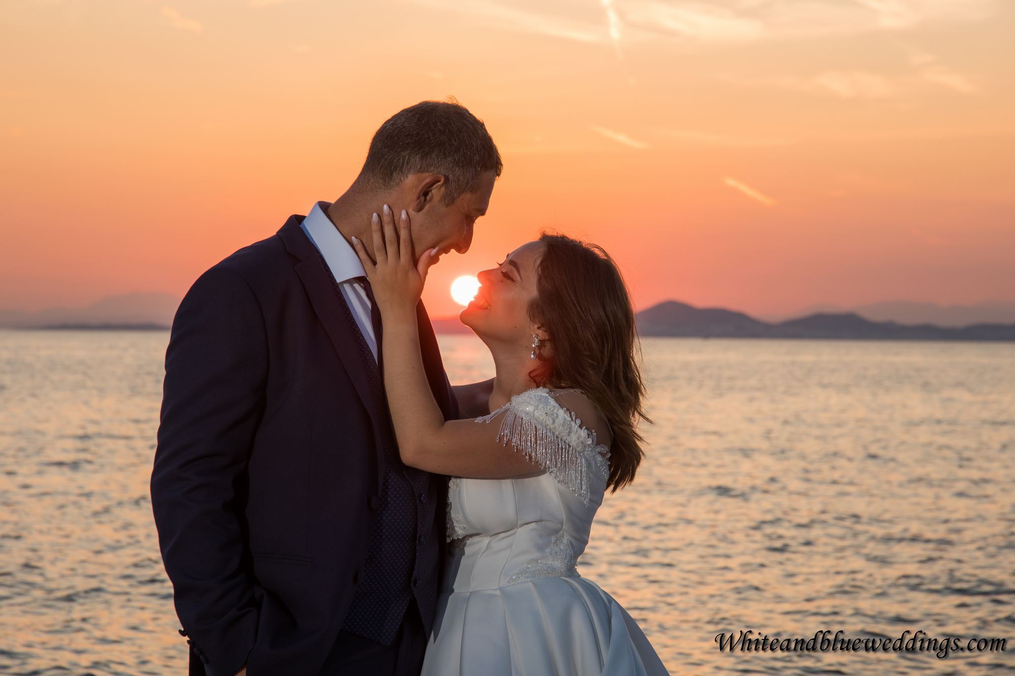 whiteandblueweddings