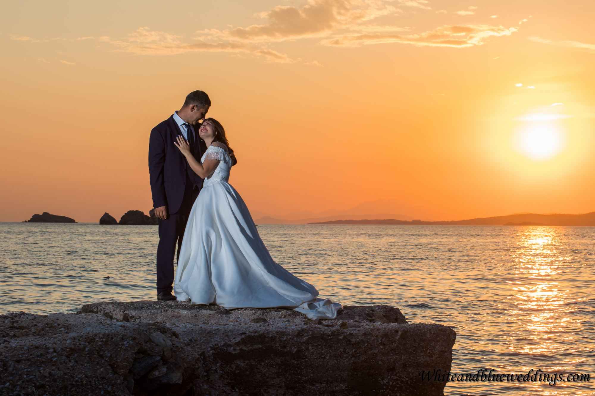 whiteandblueweddings
