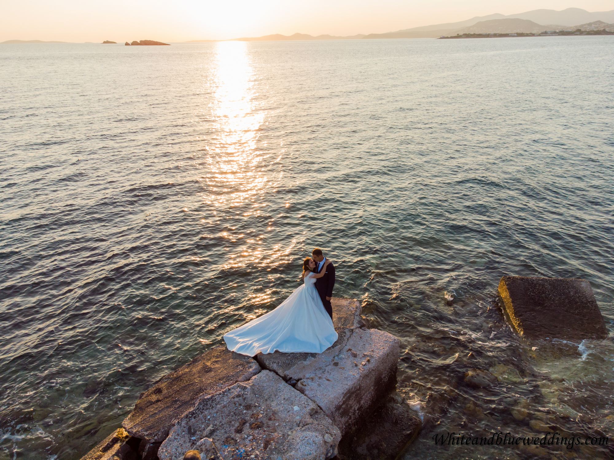 whiteandblueweddings