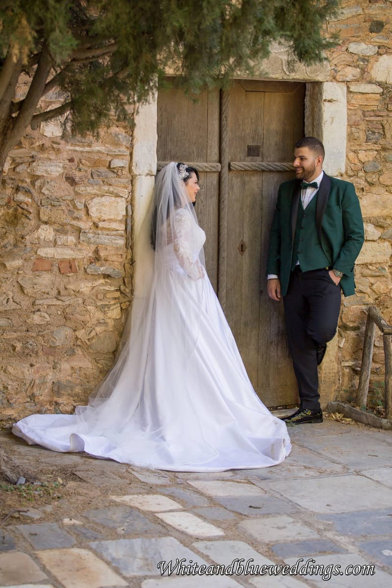 Timeless Elegance: Pre-Wedding & Γάμος του Ηλία & της Έφης στο Κτήμα Φαίδρα | White and Blue Weddings