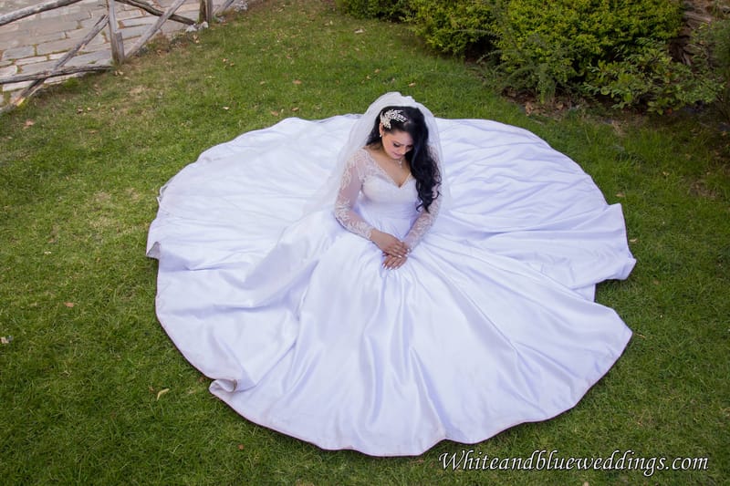 Timeless Elegance: Pre-Wedding & Γάμος του Ηλία & της Έφης στο Κτήμα Φαίδρα | White and Blue Weddings