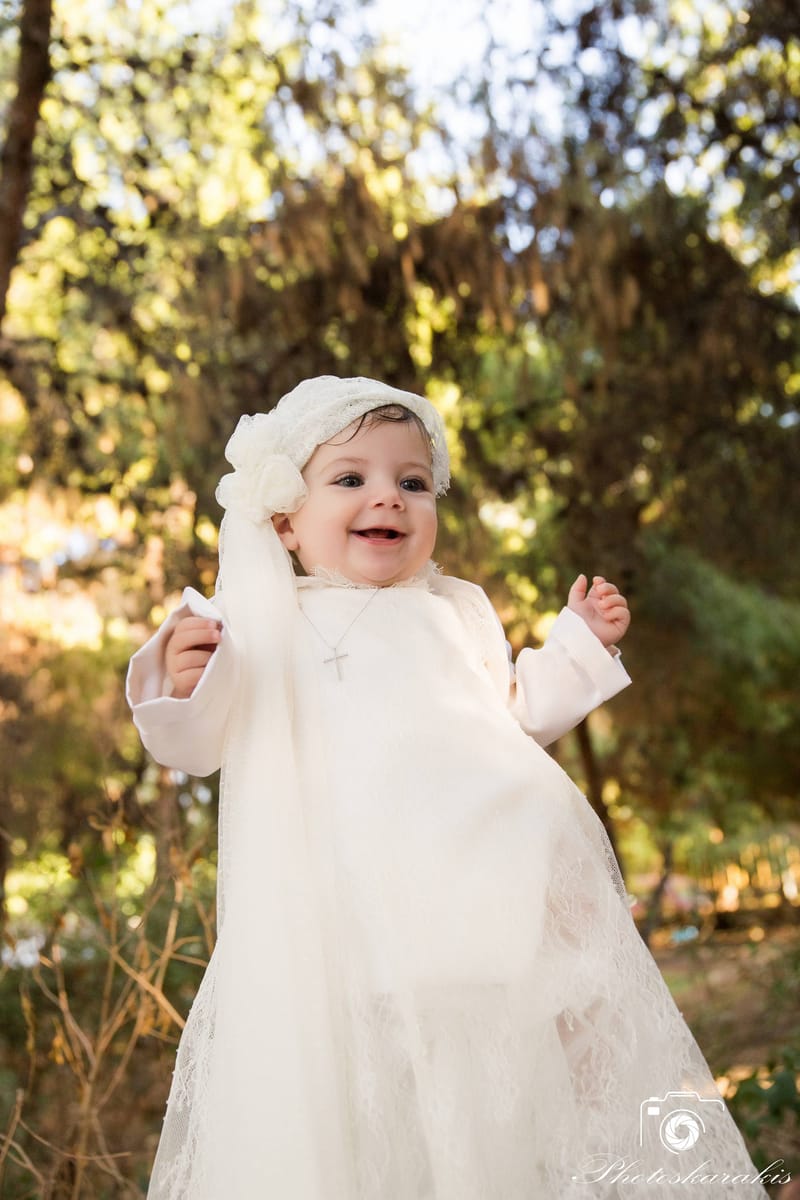 A Day of Grace: Η Βάπτιση της Βεατρίκης | White and Blue Weddings