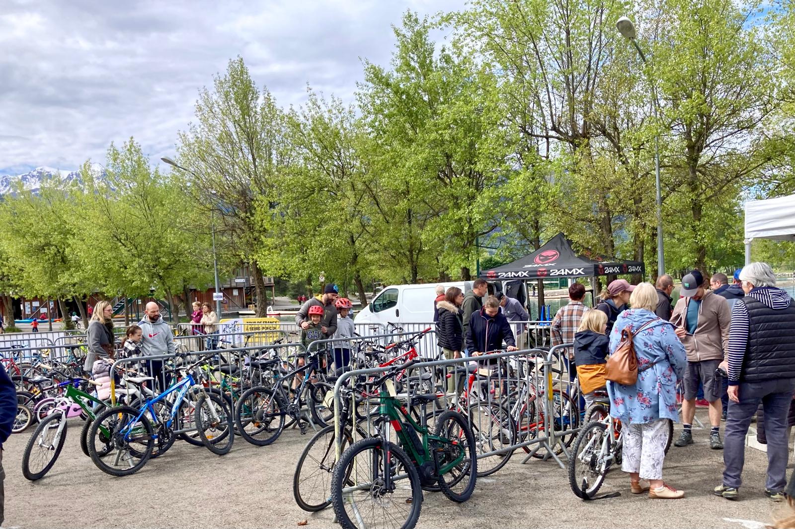 Ventes au profit de l'école