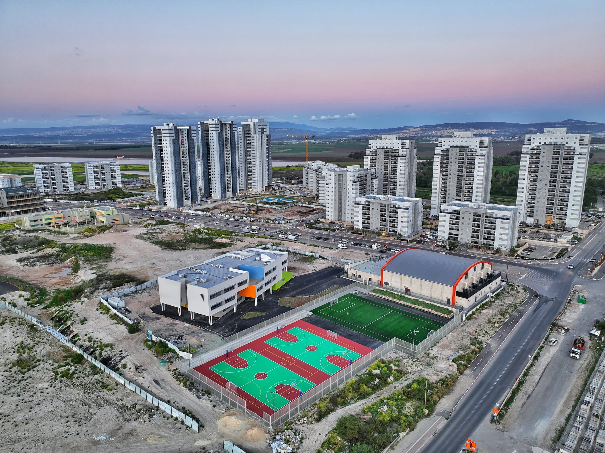 מבנים ואדריכלות 