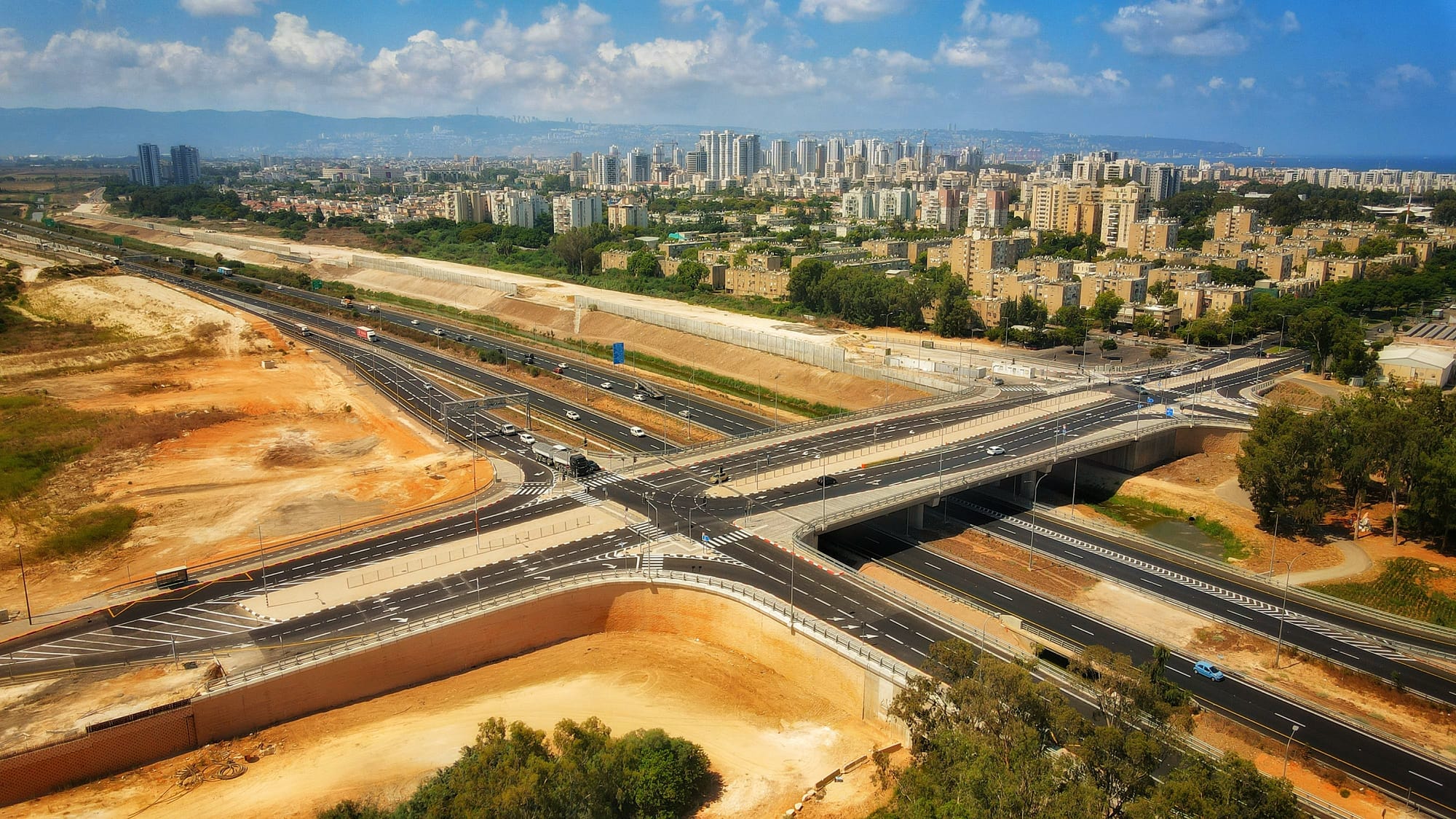 מבנים ואדריכלות 