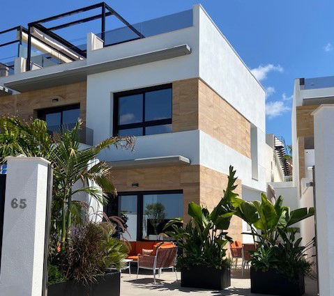 Woning, tuin en zwembad...