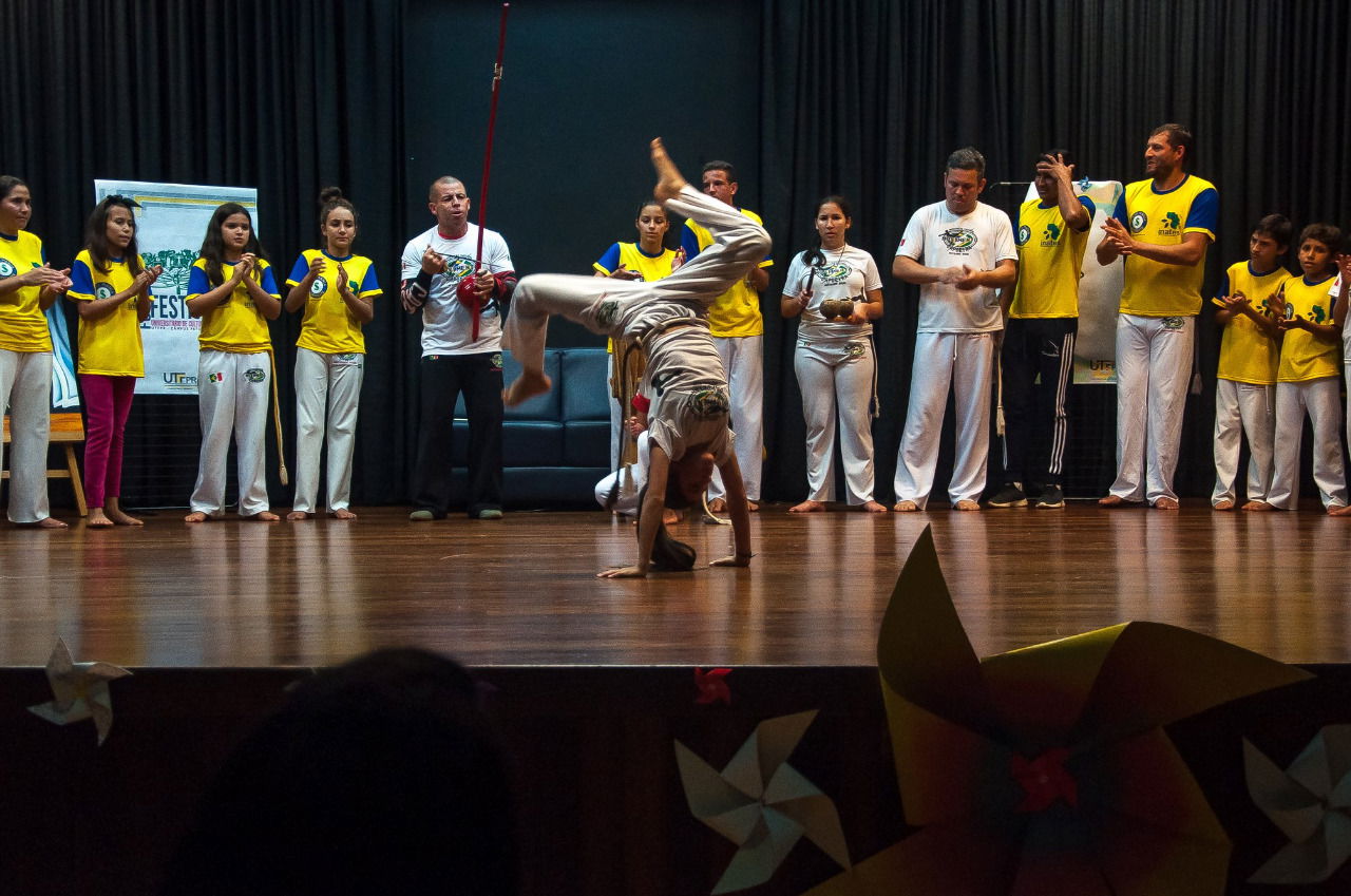 CAPOEIRA