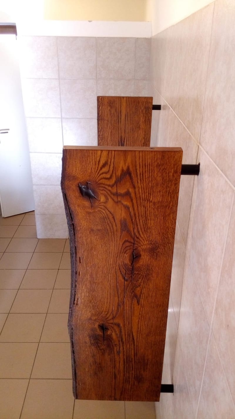 Přepážky k pisoárům