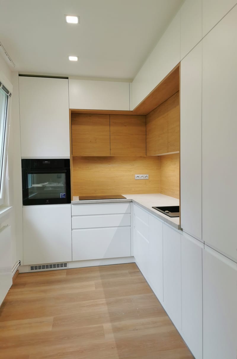 Kuchyně dub s bílou