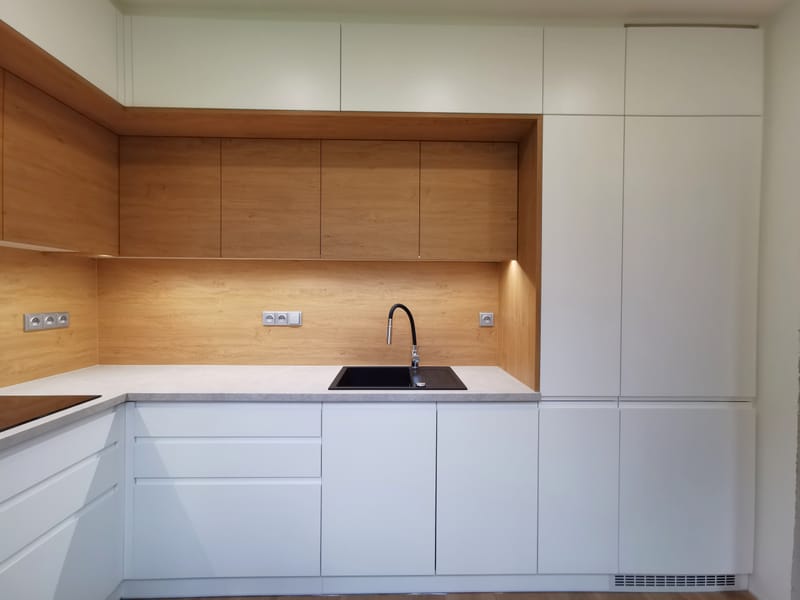 Kuchyně dub s bílou