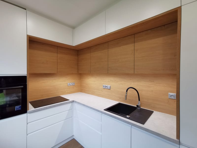 Kuchyně dub s bílou