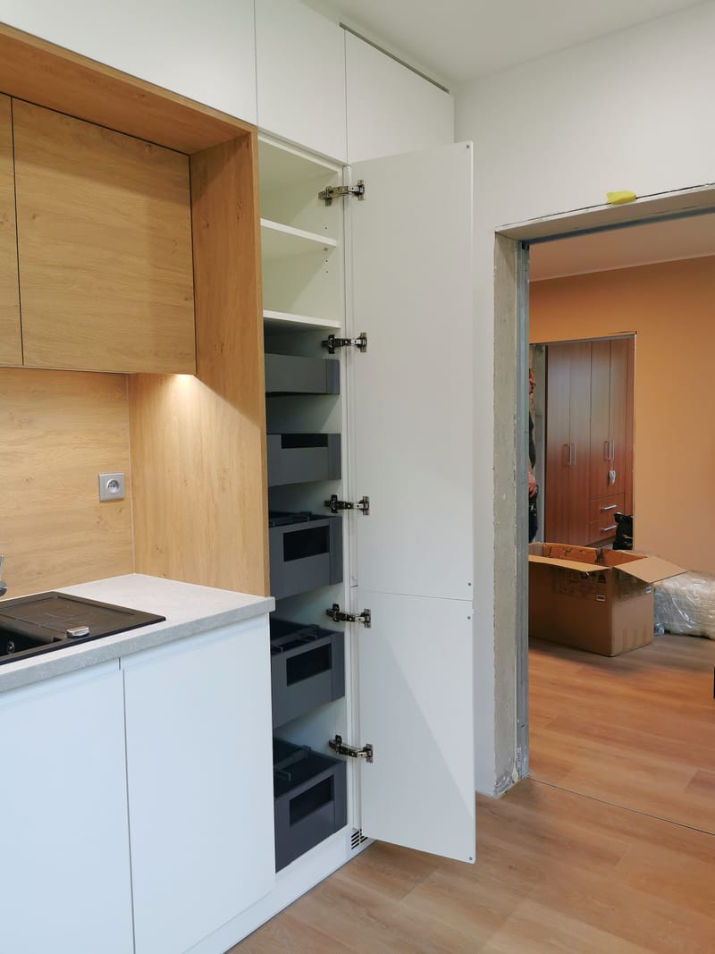 Kuchyně dub s bílou