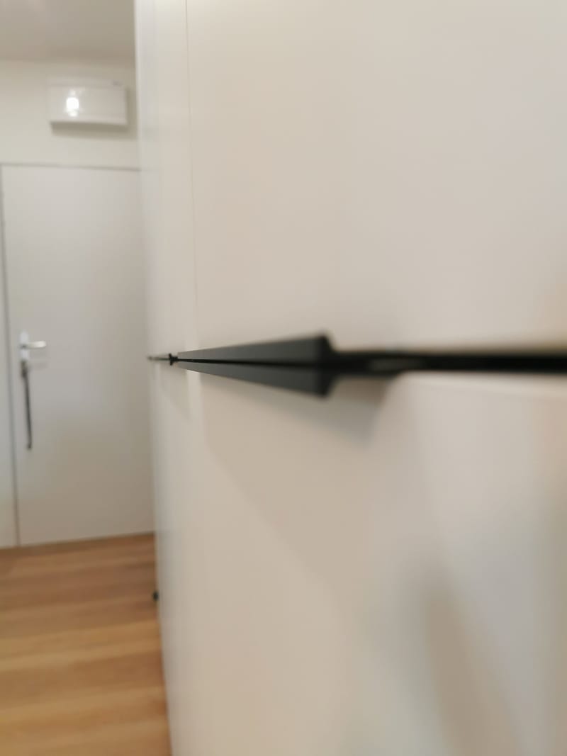 Vestavěná skříň s nikou