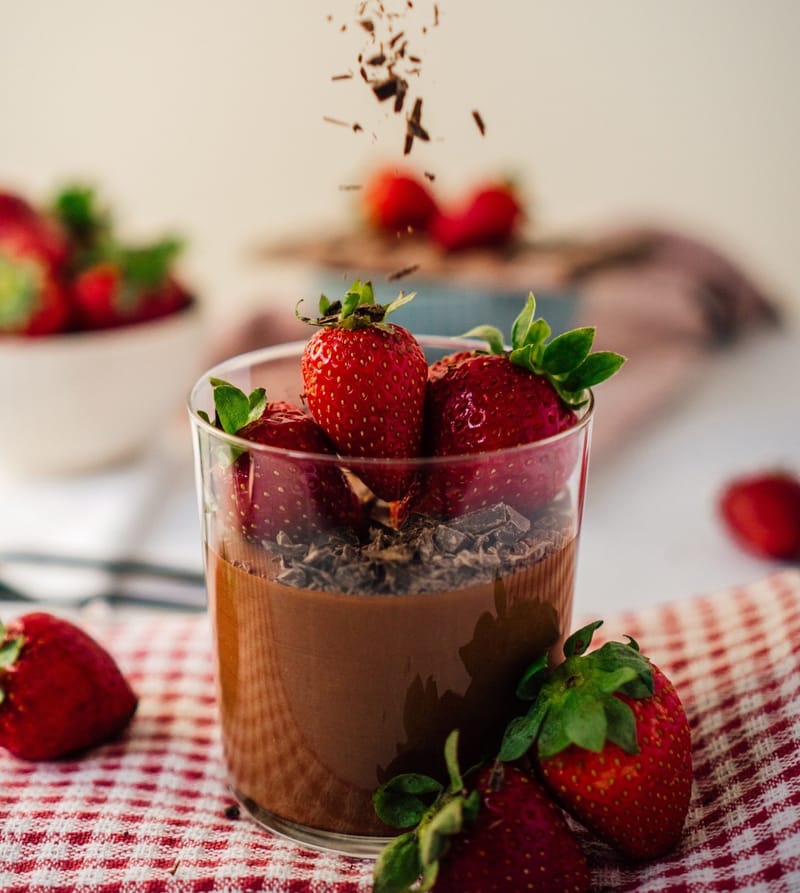 Chocolate and saffron mousse