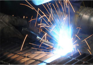Why So Many Companies Choose to Use Outside Sources for Custom Metal Fabrication