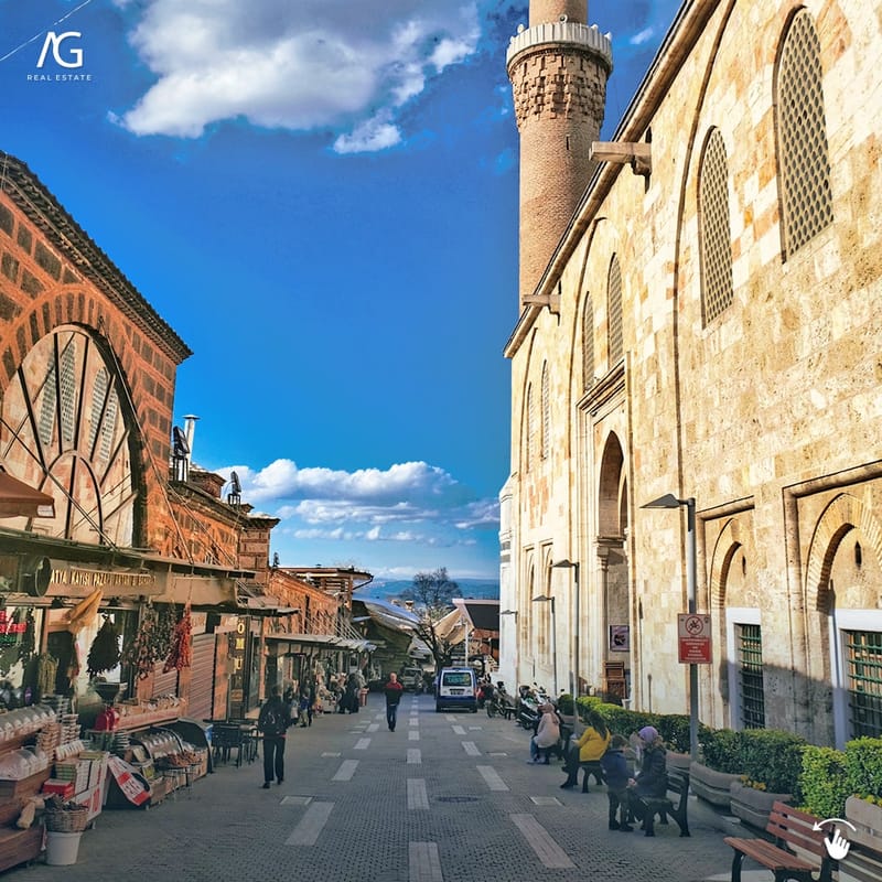 ذات الرداء الأخضر