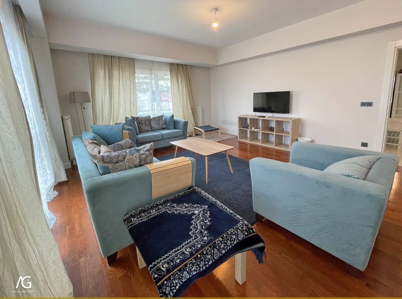 --تم التأجير--