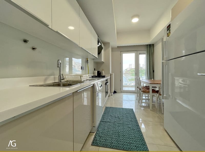 --تم التأجير--