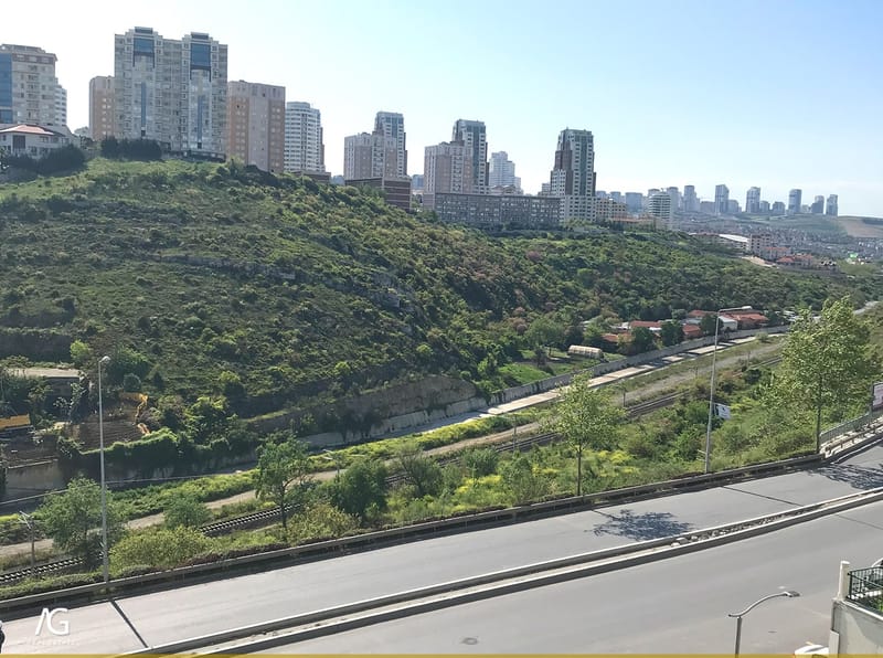 --تم التأجير--