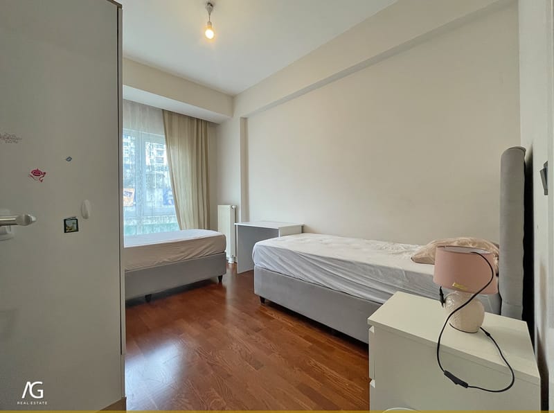 --تم التأجير--