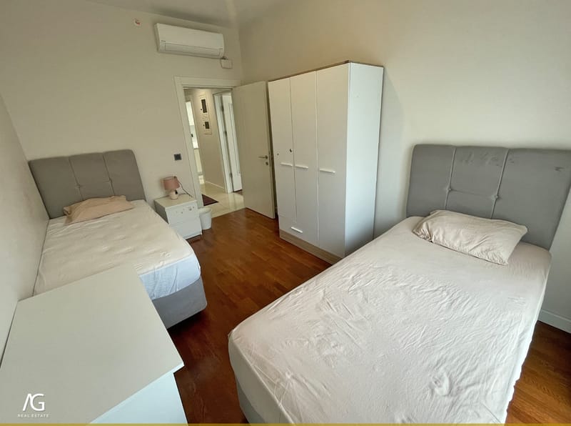 --تم التأجير--