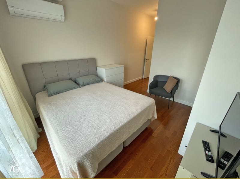 --تم التأجير--