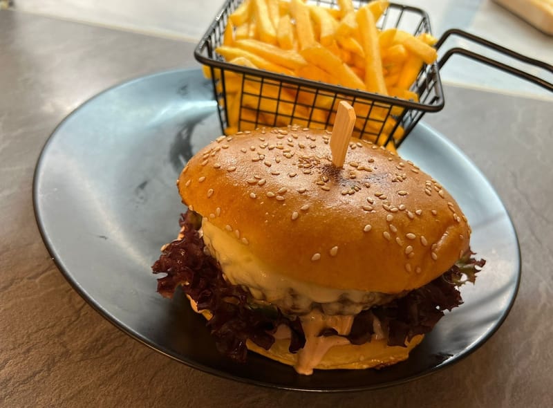 Cheeseburger nach "Art des Hauses"