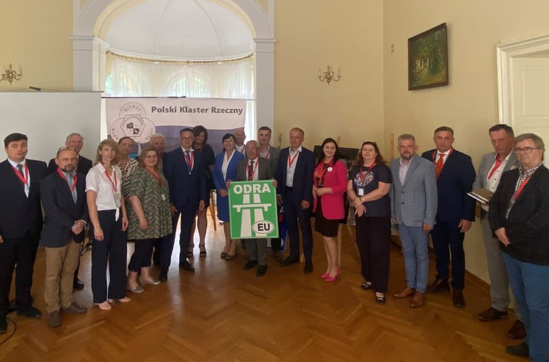 "Rzeka - wymiar gospodarczy, środowiskowy, społeczny"