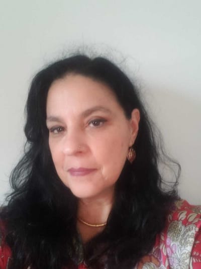 Apresentação                    Soraya Ferreira Alves