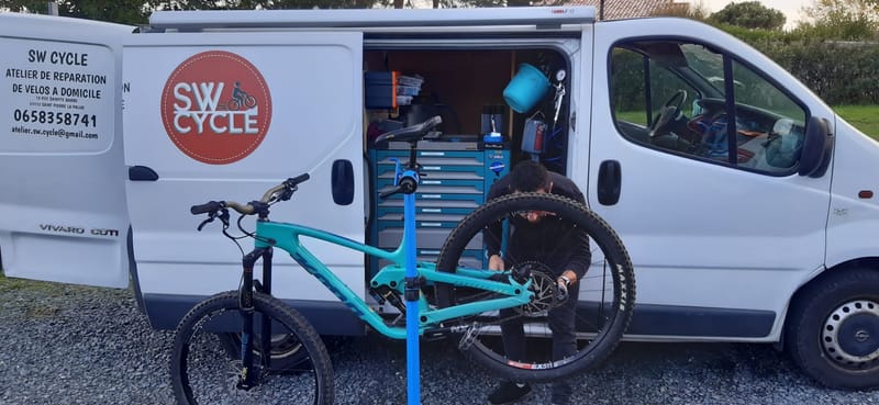 Facile et pratique !  Service de ramassage de vélo à domicile.