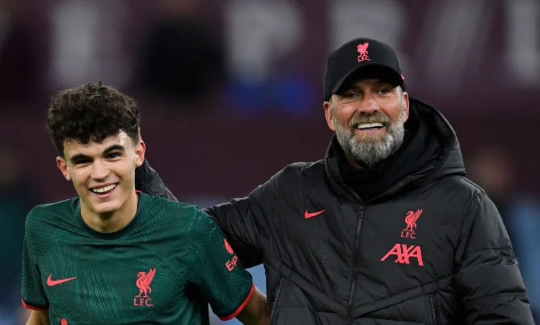 ريال مدريد وبرشلونة يراقبان وضع بايسيتيش في ليفربول