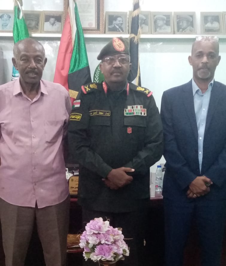 قائد الفرقة الخامسة يستقبل وفد الاتحاد
