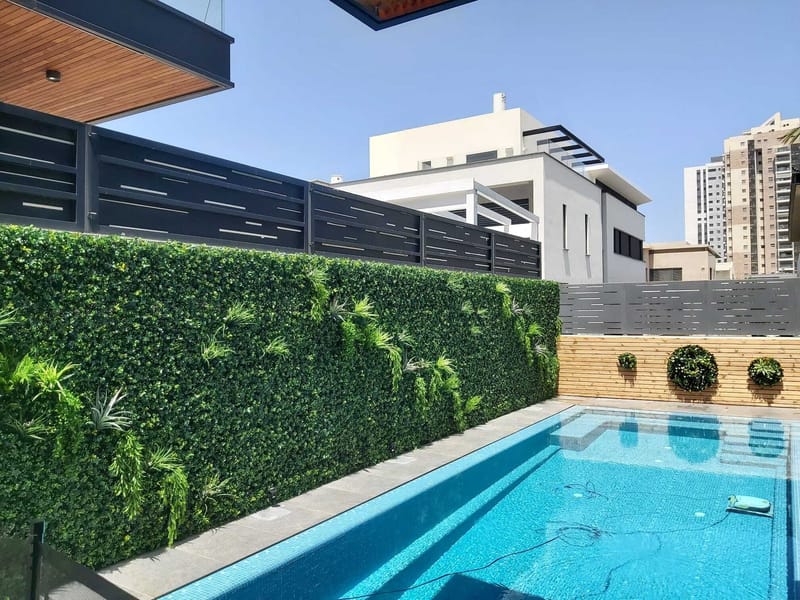 קירות ירוקים