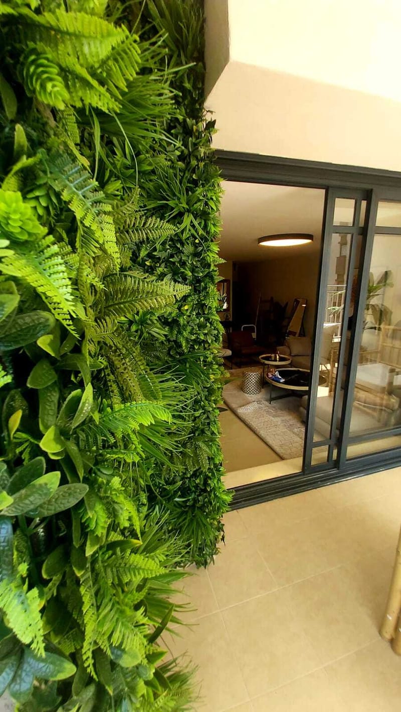 קירות ירוקים