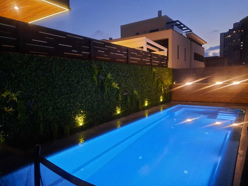 קירות ירוקים