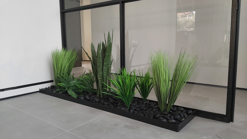 גינה פרטית ומיוחדת בתוך הבית