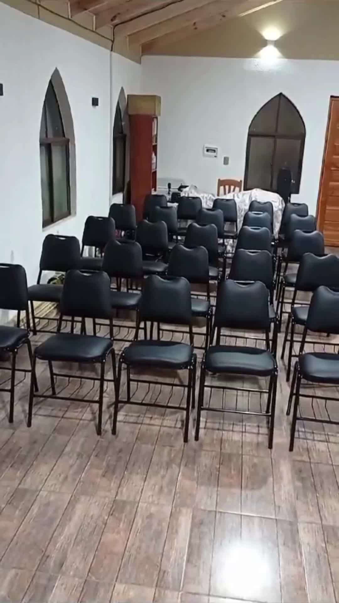 Diseño Nuevo Modelo Ancho Respaldo en U con Parrilla Adicional Tapizada Negro Tevinil