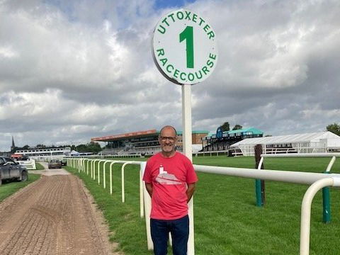 Dave at the final furlong post - Uttoxeter racecourse