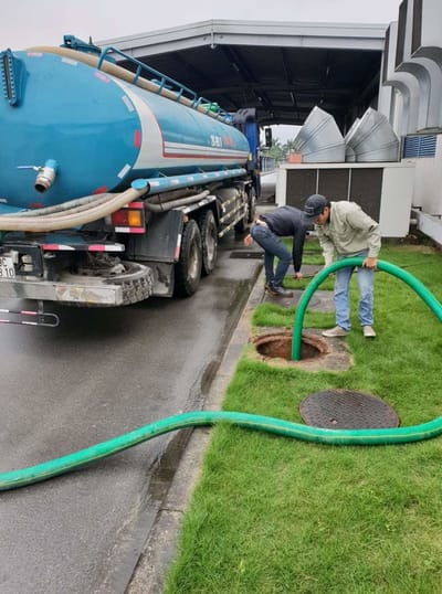 Cần Tìm Gì Khi Thuê Dịch Vụ Hút hầm cầu