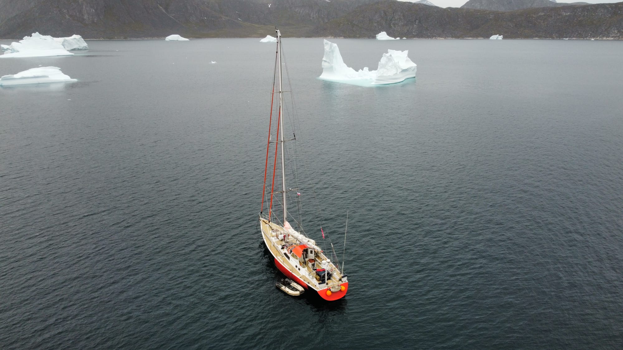Cruzando el océano de polo a polo 