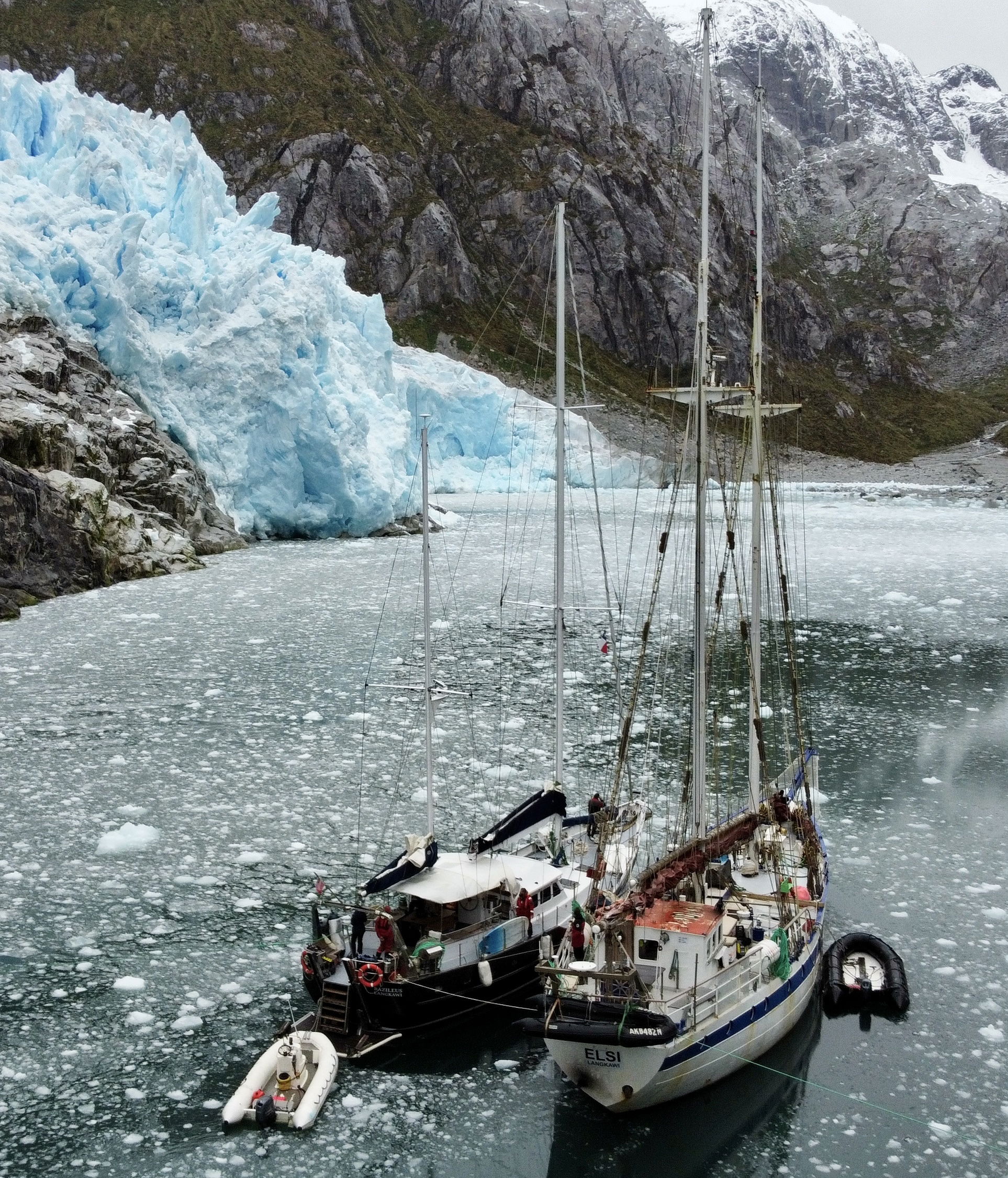 Punta Arenas - Puerto Montt