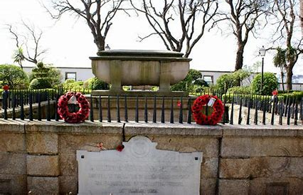 Tumba de Sir John Moore (Jardín de San Carlos)