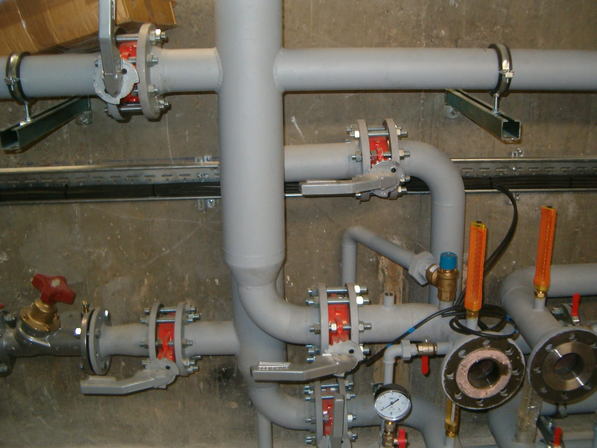 Sous station en attente de l'échangeur à plaques