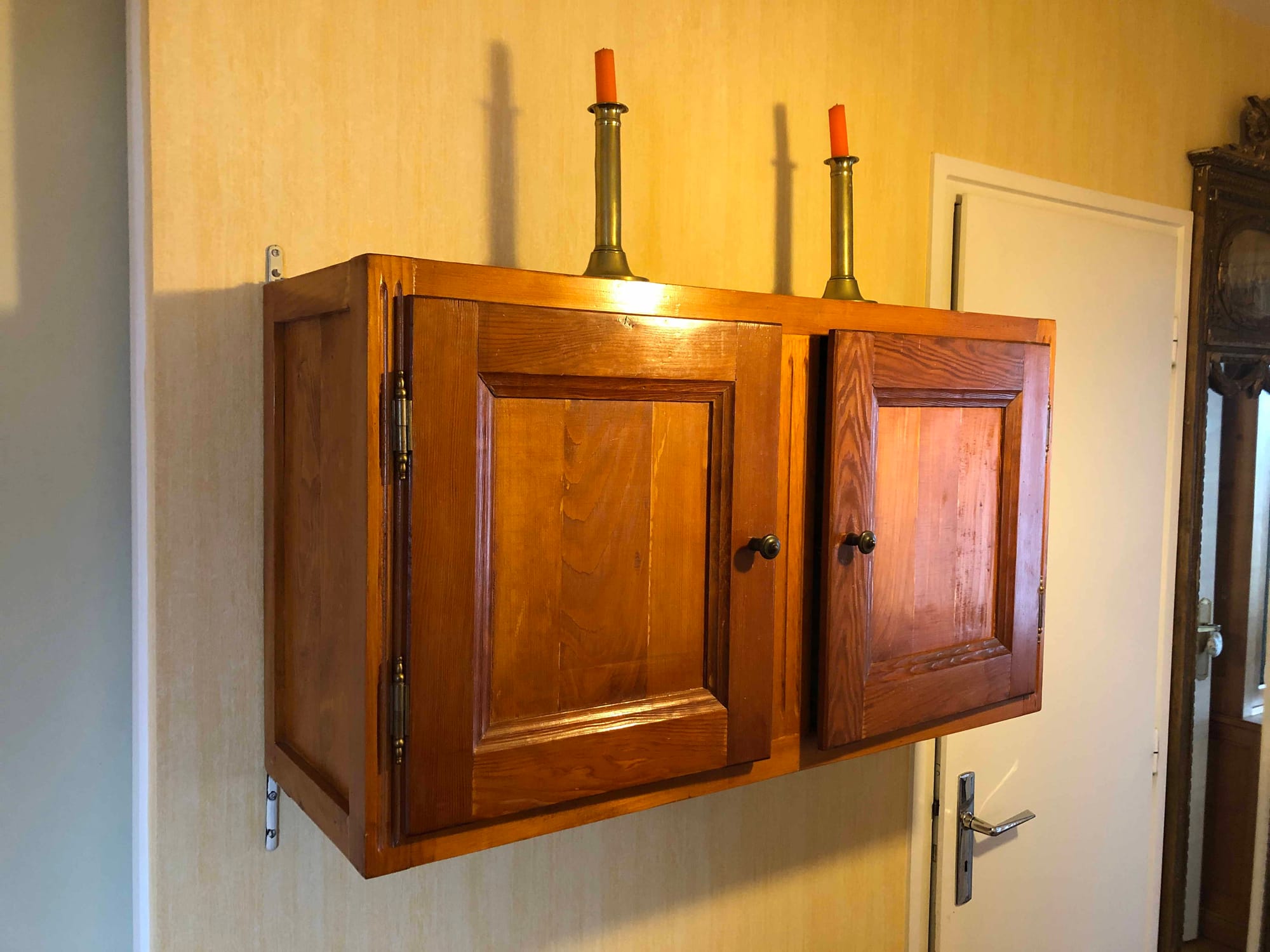 ### Petite armoire suspendue