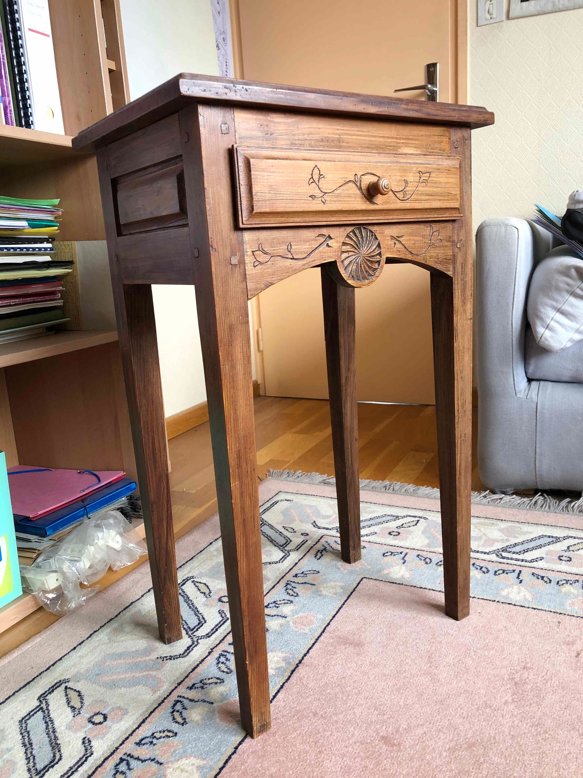 Table de chevet