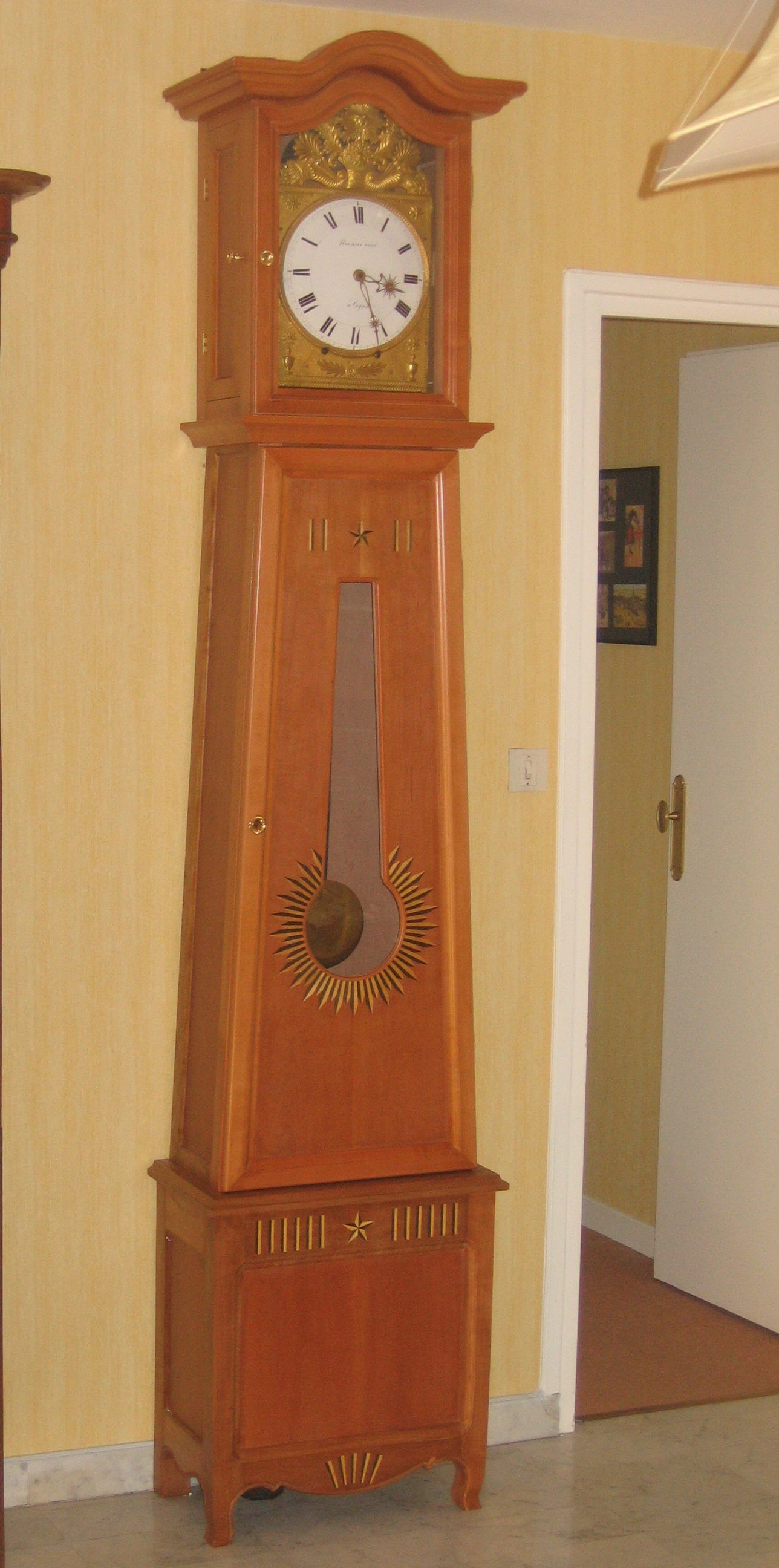 ### Bâti d'horloge