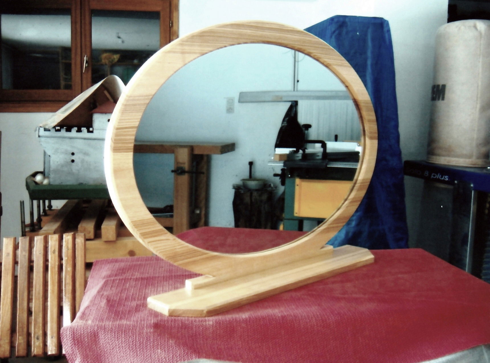 Pourtour de miroir de salle de bain