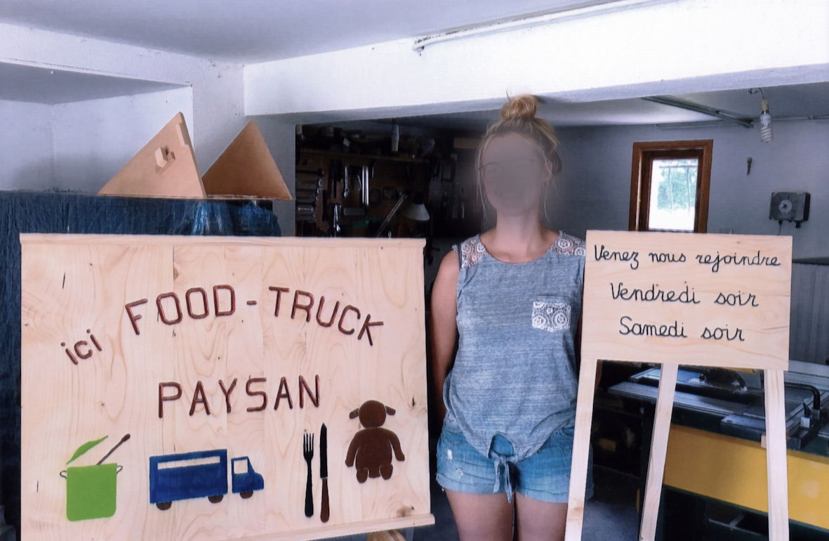 Panneau publicitaire pour un food truck