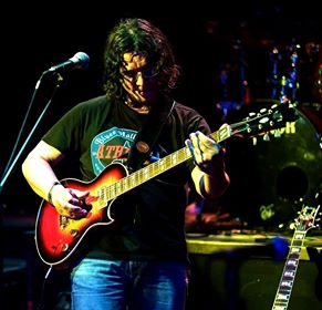 ΜΟΥΣΙΚΗ ΒΡΑΔΥΑ ΜΕ ΤΟ ΔΗΜΗΤΡΗ ΡΟΥΣΟΠΟΥΛΟ  ΕΙΣΟΔΟΣ ΕΛΕΥΘΕΡΗ